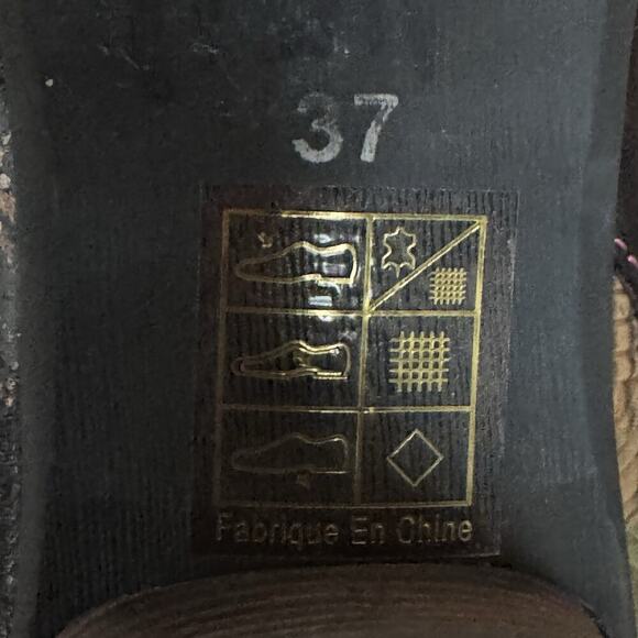 L'Artiste Waterlily Genuine Leather Upper Embossed Bootie Black Women's Size 37 - Picture 11 of 16